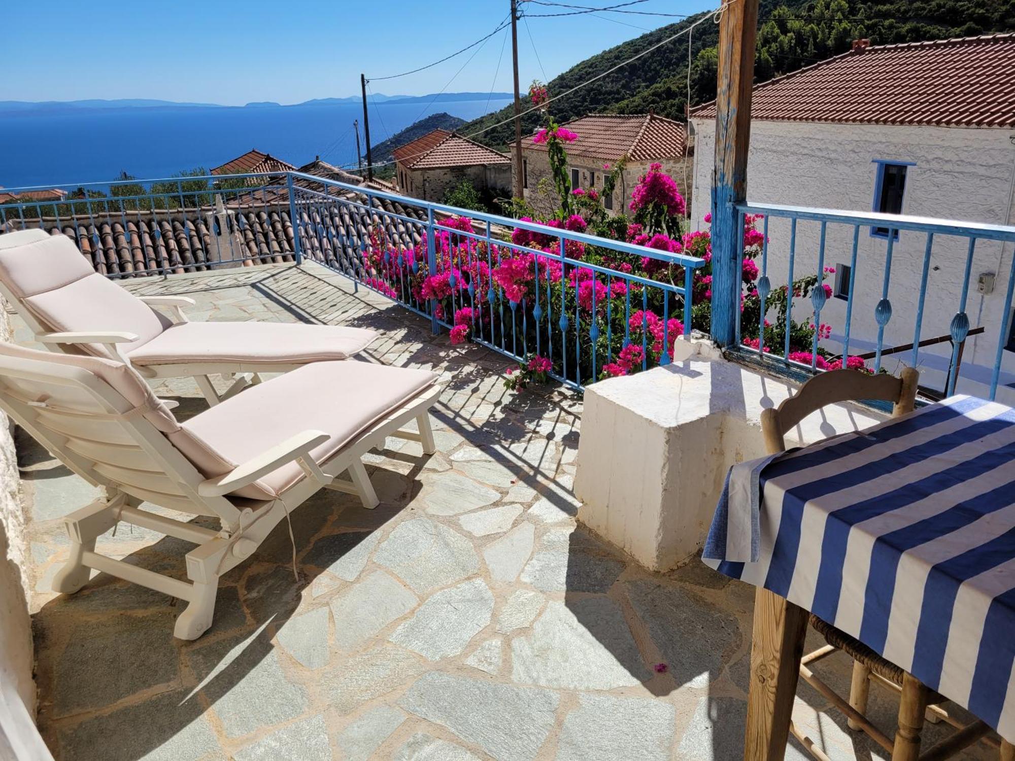 Lovely Traditionnal House With Sea View Tirós Dış mekan fotoğraf