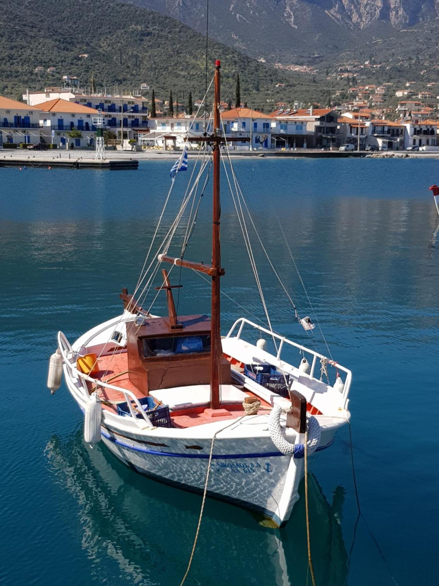 Lovely Traditionnal House With Sea View Tirós Dış mekan fotoğraf