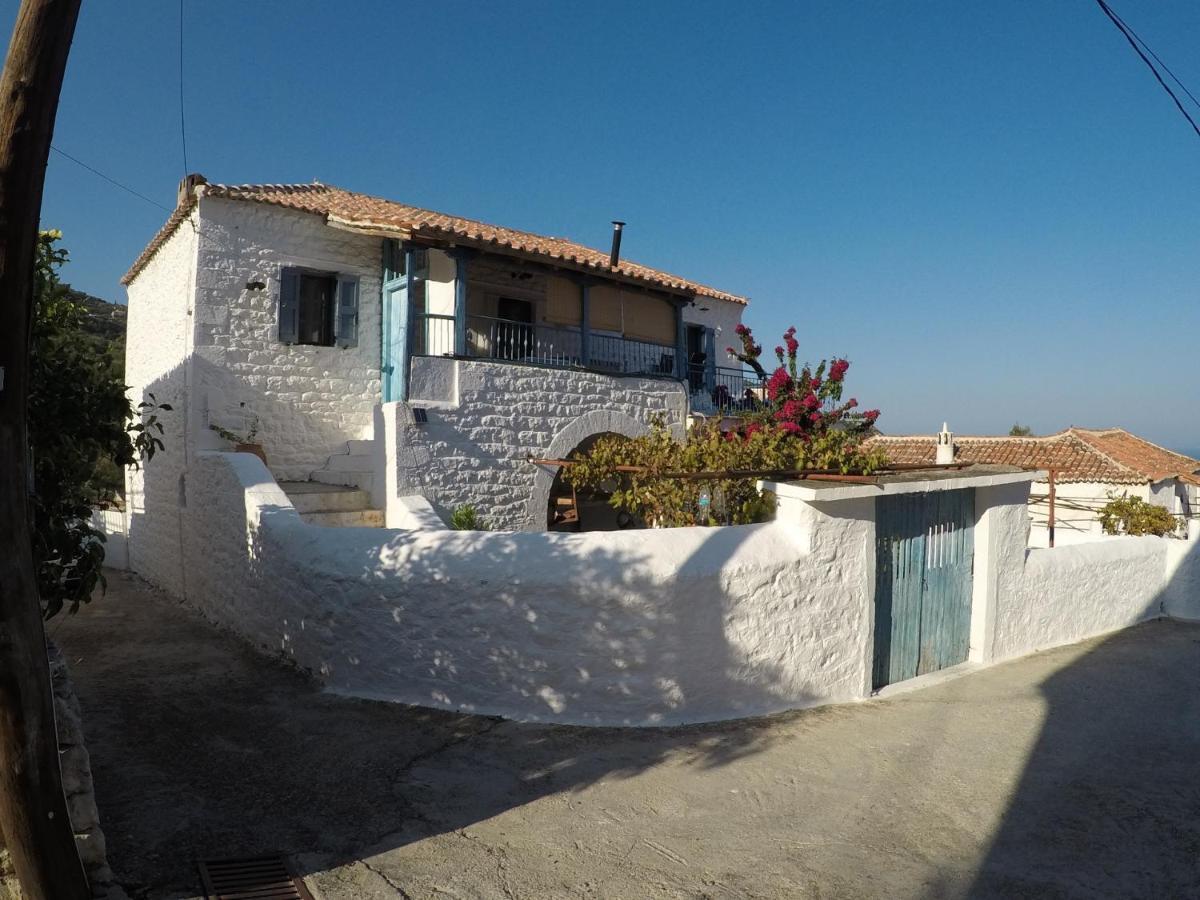 Lovely Traditionnal House With Sea View Tirós Dış mekan fotoğraf