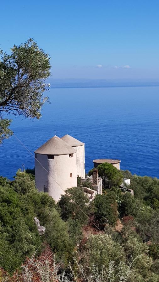 Lovely Traditionnal House With Sea View Tirós Dış mekan fotoğraf